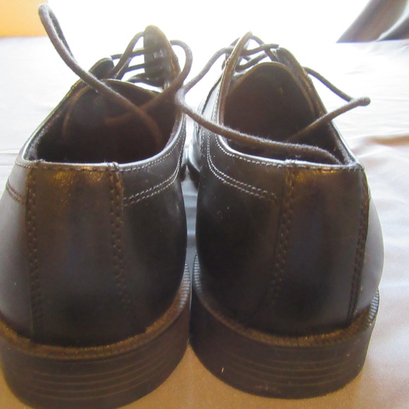 COLE HAAN MEN\'S DUSTIN CAP BROGUE II Dress Shoes main image 7
